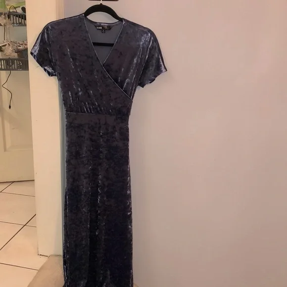 slim fit dress slacks Camille Grey Velvet Dress – Nadya Shah main image 0